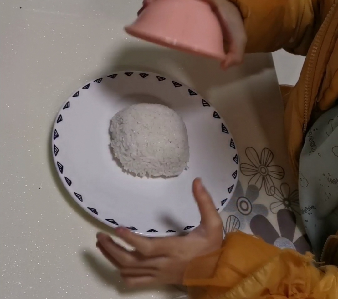 孩子的咖喱土豆飯的做法-咖喱味炒菜譜