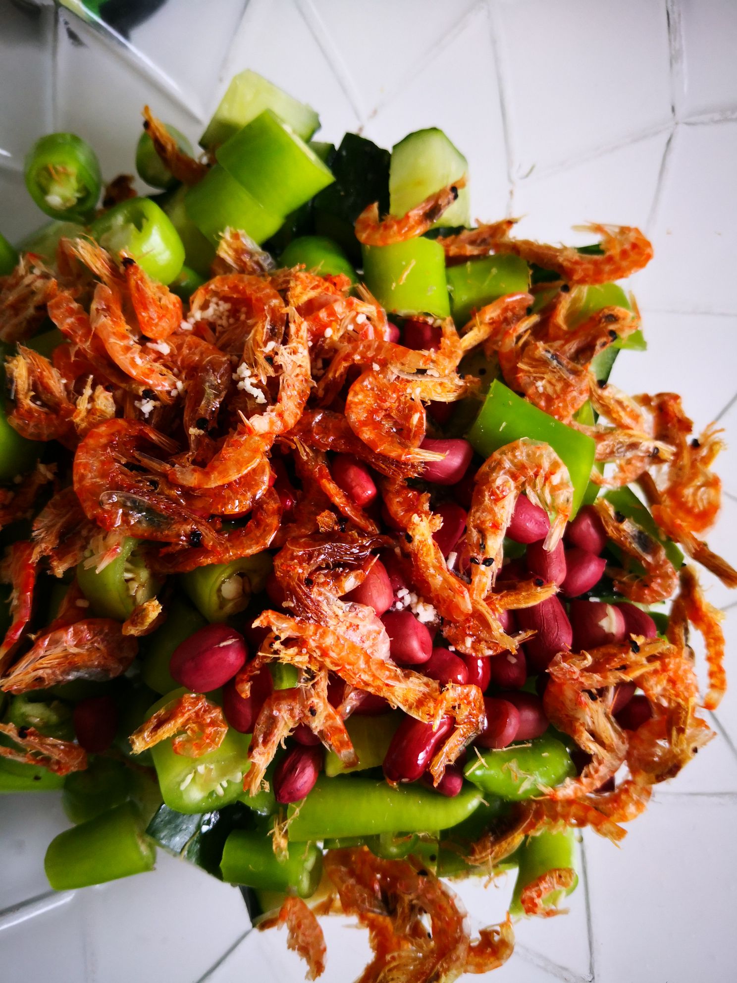 花生米拌杭椒的做法-家常味拌菜譜