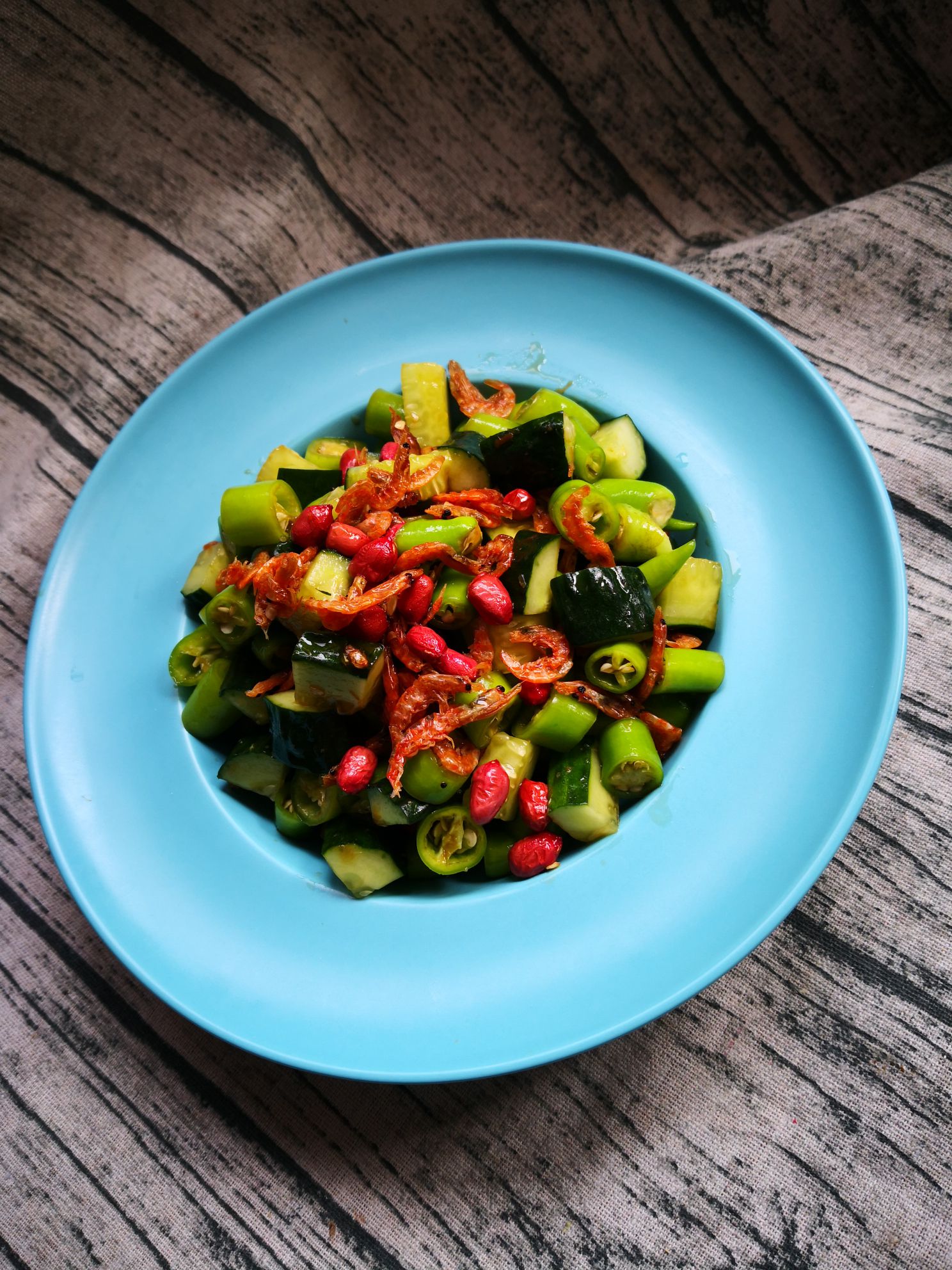 花生米拌杭椒的做法-家常味拌菜譜