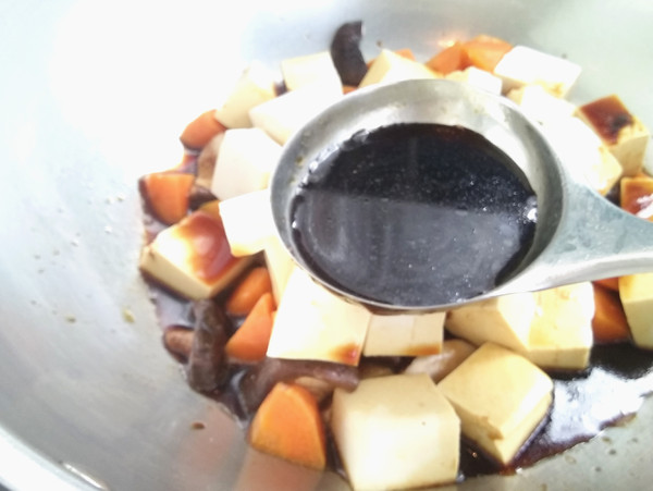 豆腐燒香菇的做法-家常味燒菜譜