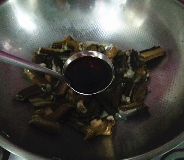 紅燒黃鱔的做法-家常味燒菜譜