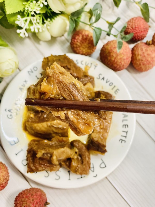 荔枝燜牛腩，好吃到扶墻走，香味繞梁三日的做法-醬香味燉菜譜