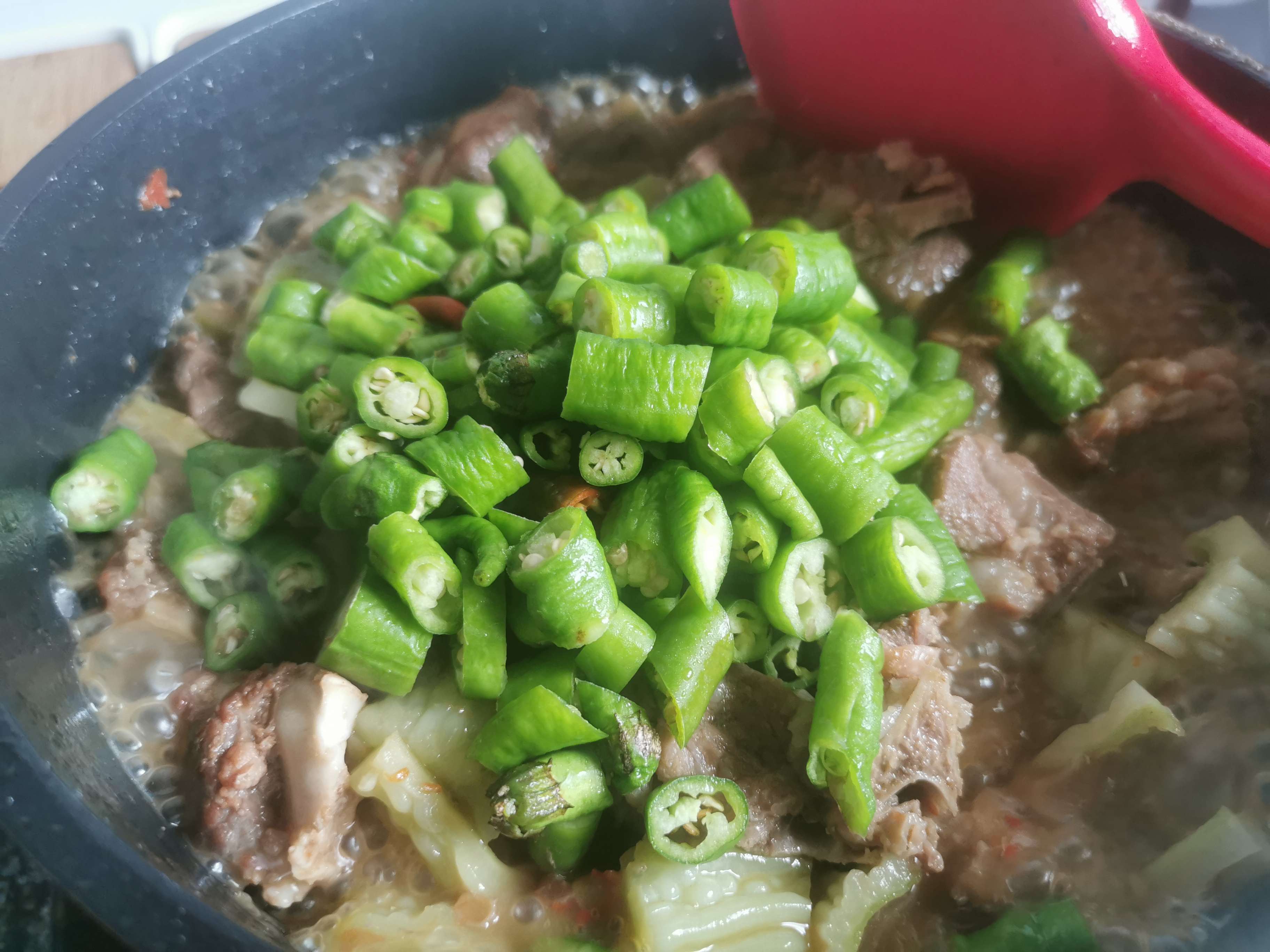 苦瓜燒排骨的做法-家常味炒菜譜