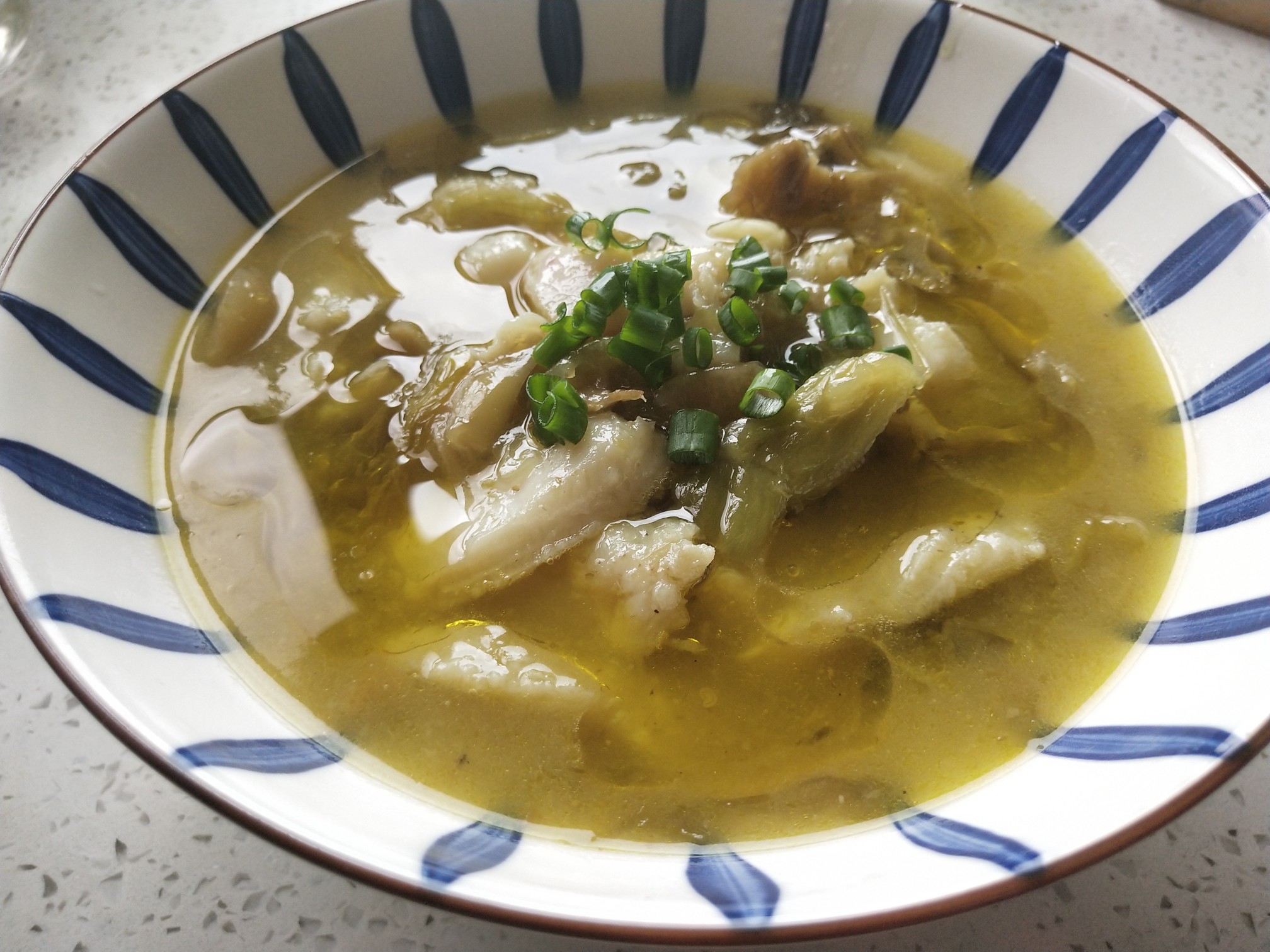 懶人酸菜龍利魚的做法-家常味煮菜譜