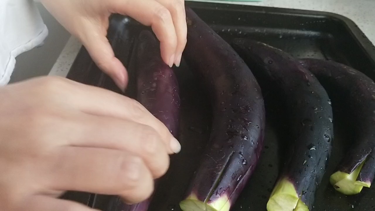 特味錫紙烤茄子的做法-咸鮮味烤菜譜