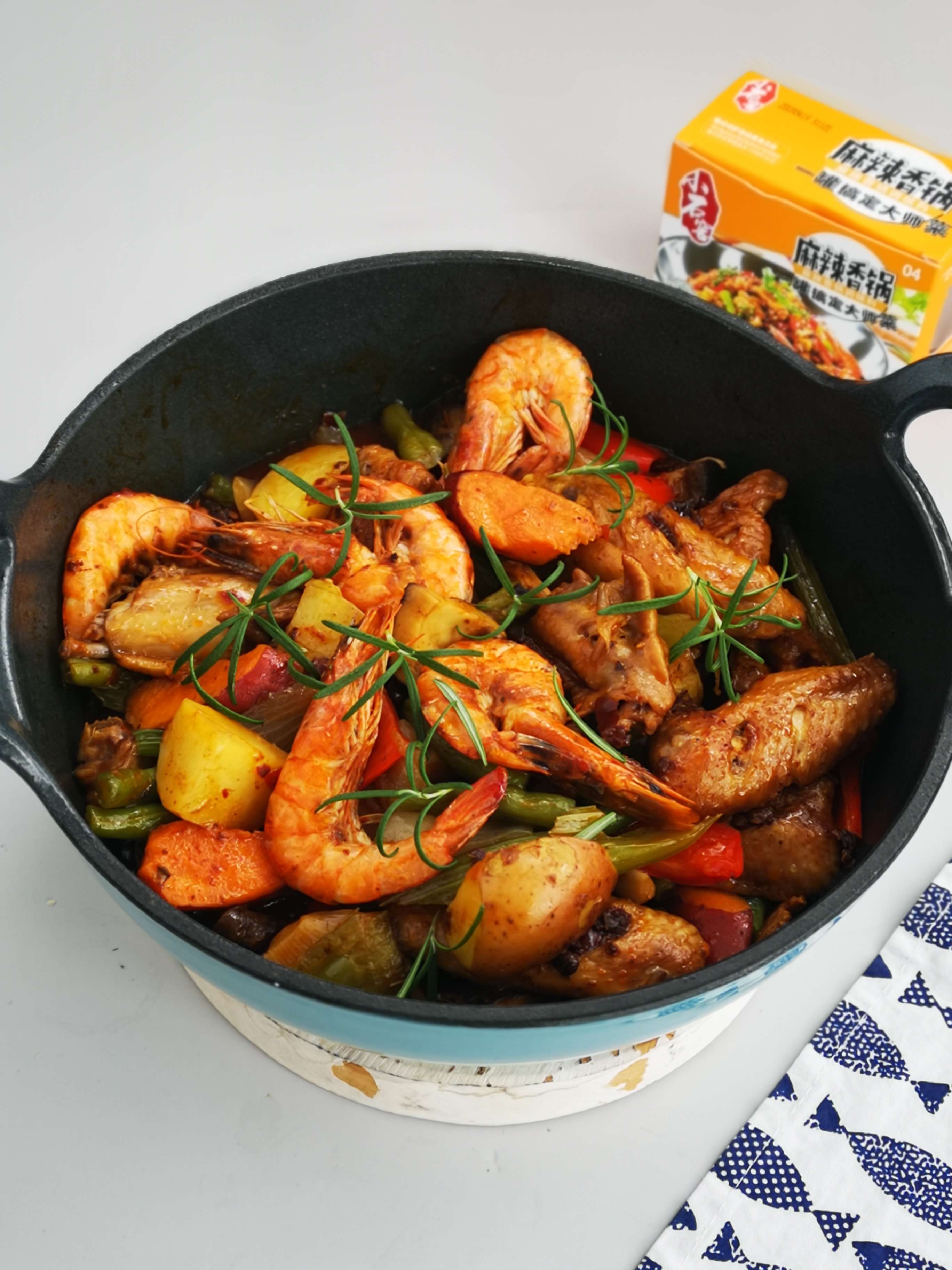 巨好吃，自制燜鍋，秒殺黃記煌的做法-香辣味燜菜譜