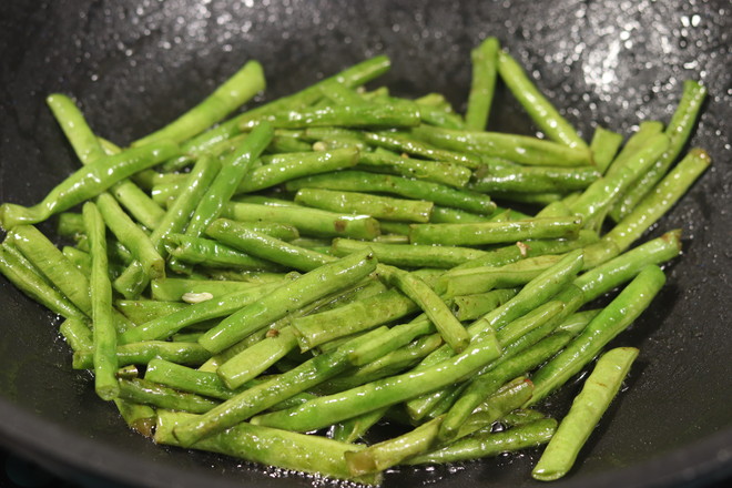 茄子燒豇豆的做法-家常味炒菜譜