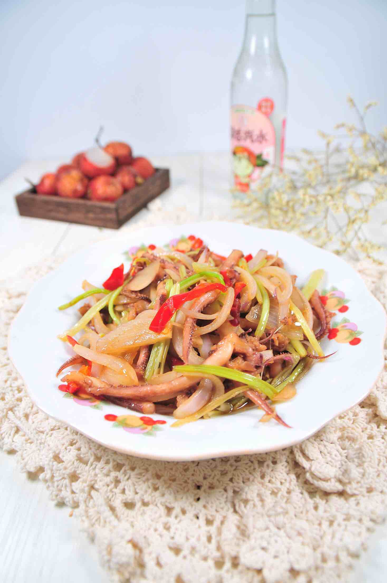 家常版炒魷魚的做法-家常味炒菜譜