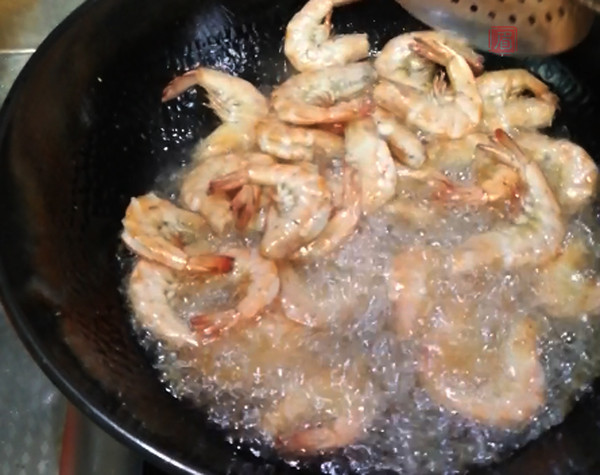 椒鹽基圍蝦的做法-其它口味炸菜譜