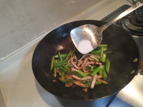 筍尖肉絲的做法-家常味炒菜譜