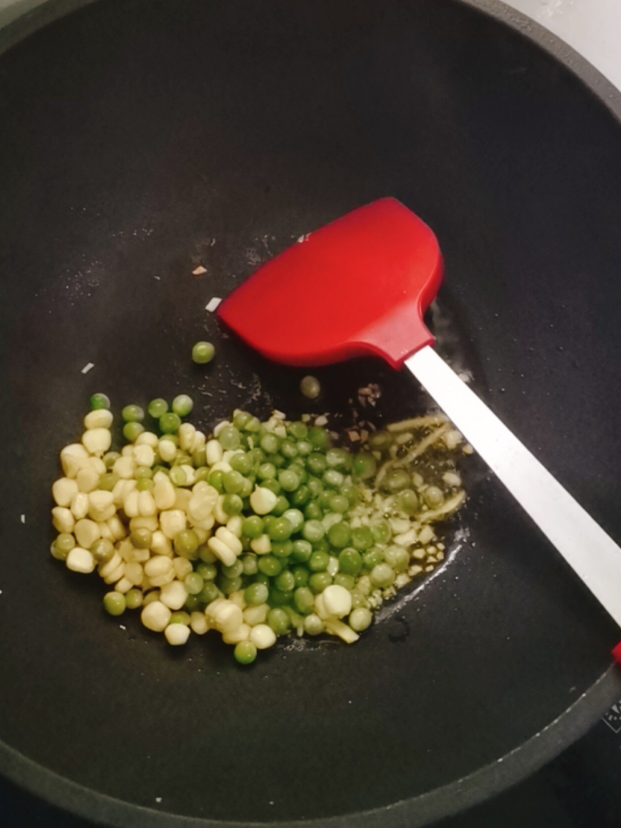 玉米青豆炒蝦仁的做法-咸鮮味炒菜譜