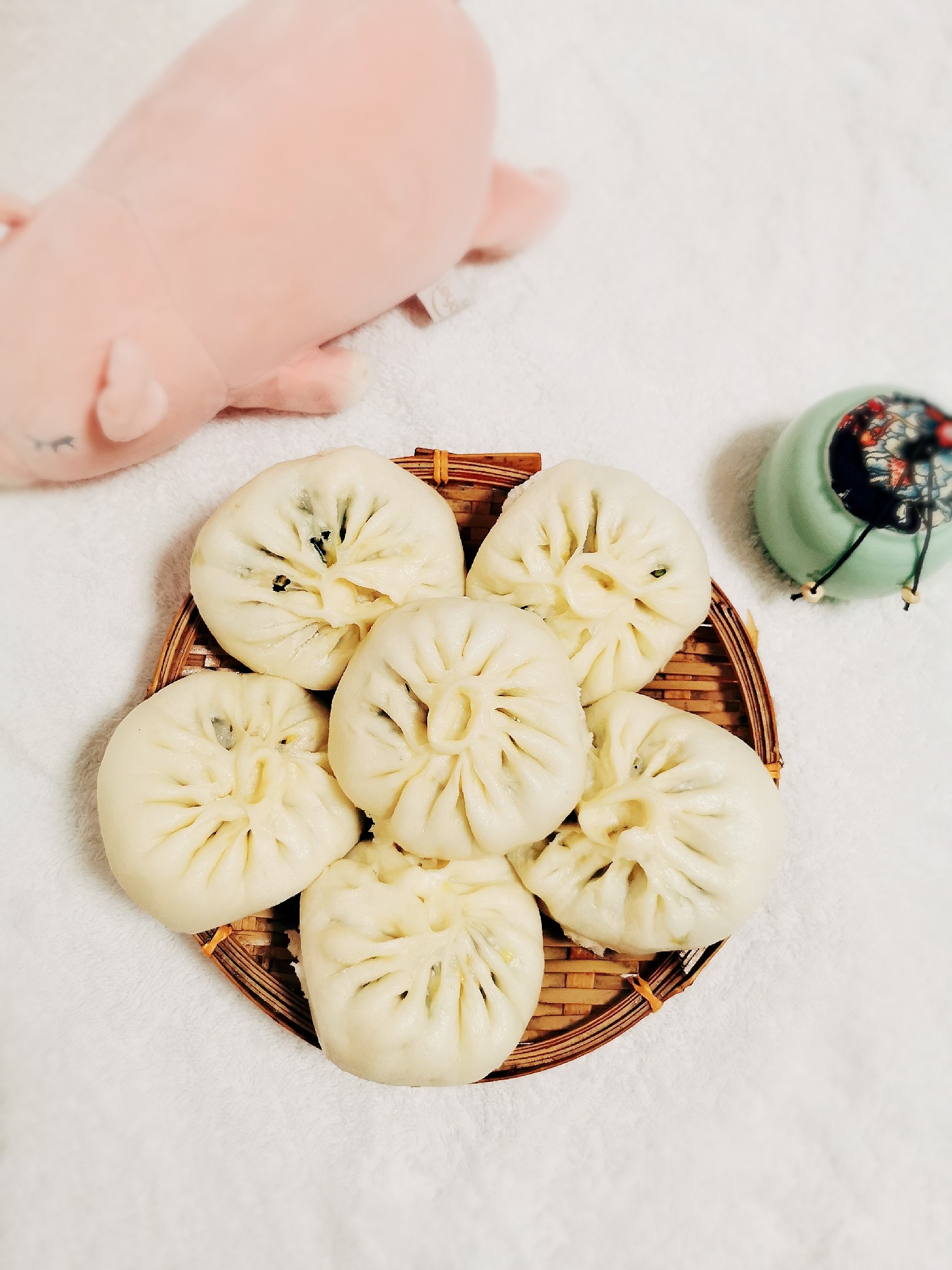 韭菜雞蛋素包子，餡里有鹽就入味，10分鐘出鍋剛剛剛好的做法-家常味蒸菜譜