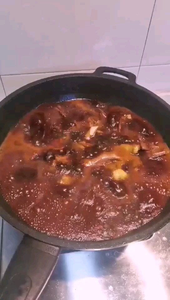 啤酒鵝的做法-家常味燉菜譜