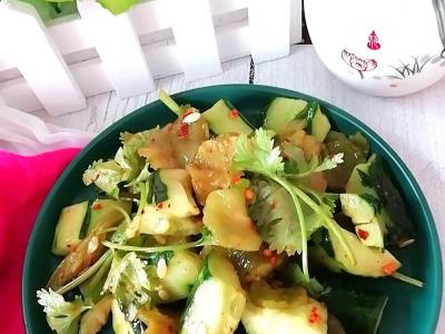 黃瓜拌萵筍干的作法-咸鮮味拌菜譜