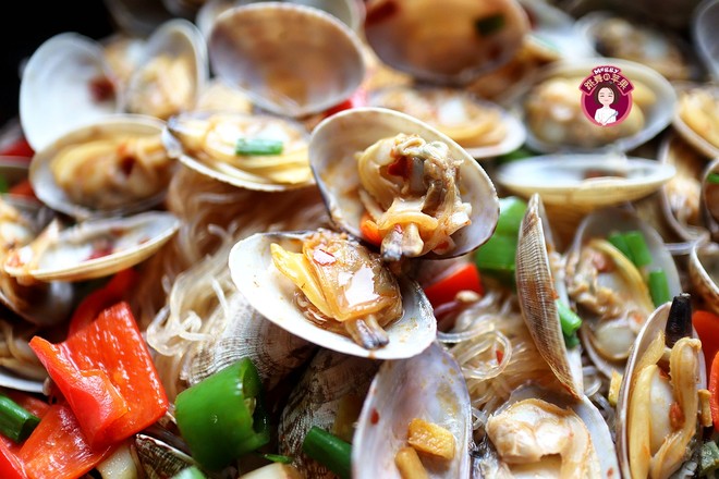 香辣花蛤粉絲煲的做法-咸鮮味煲菜譜