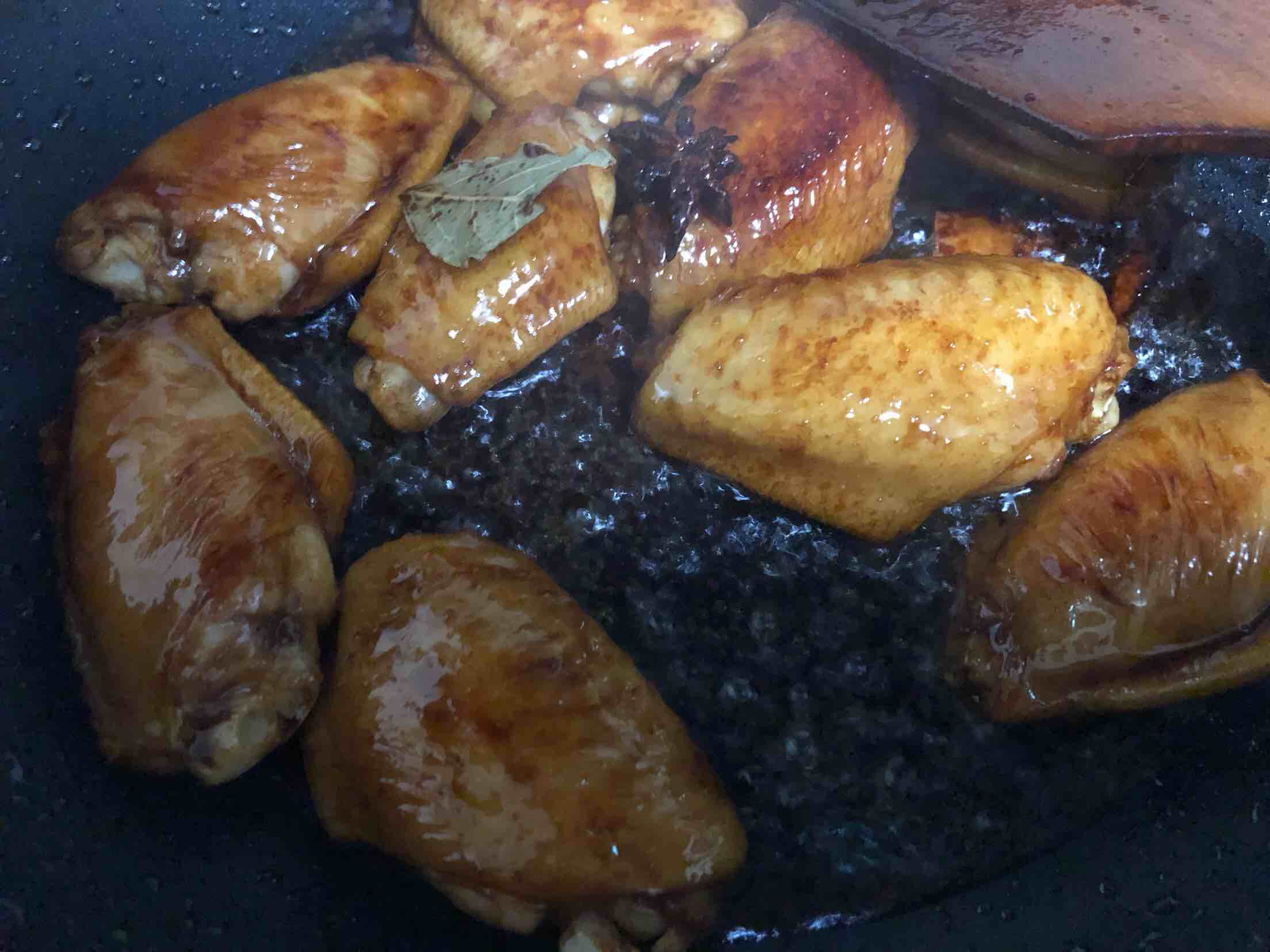 紅燒雞翅的做法-家常味燒菜譜