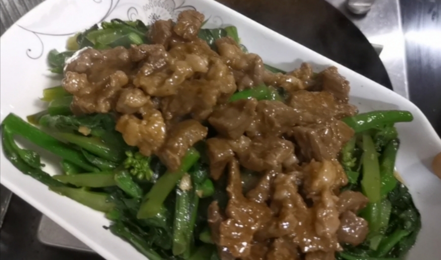 沙茶牛肉芥蘭的做法-醬香味炒菜譜