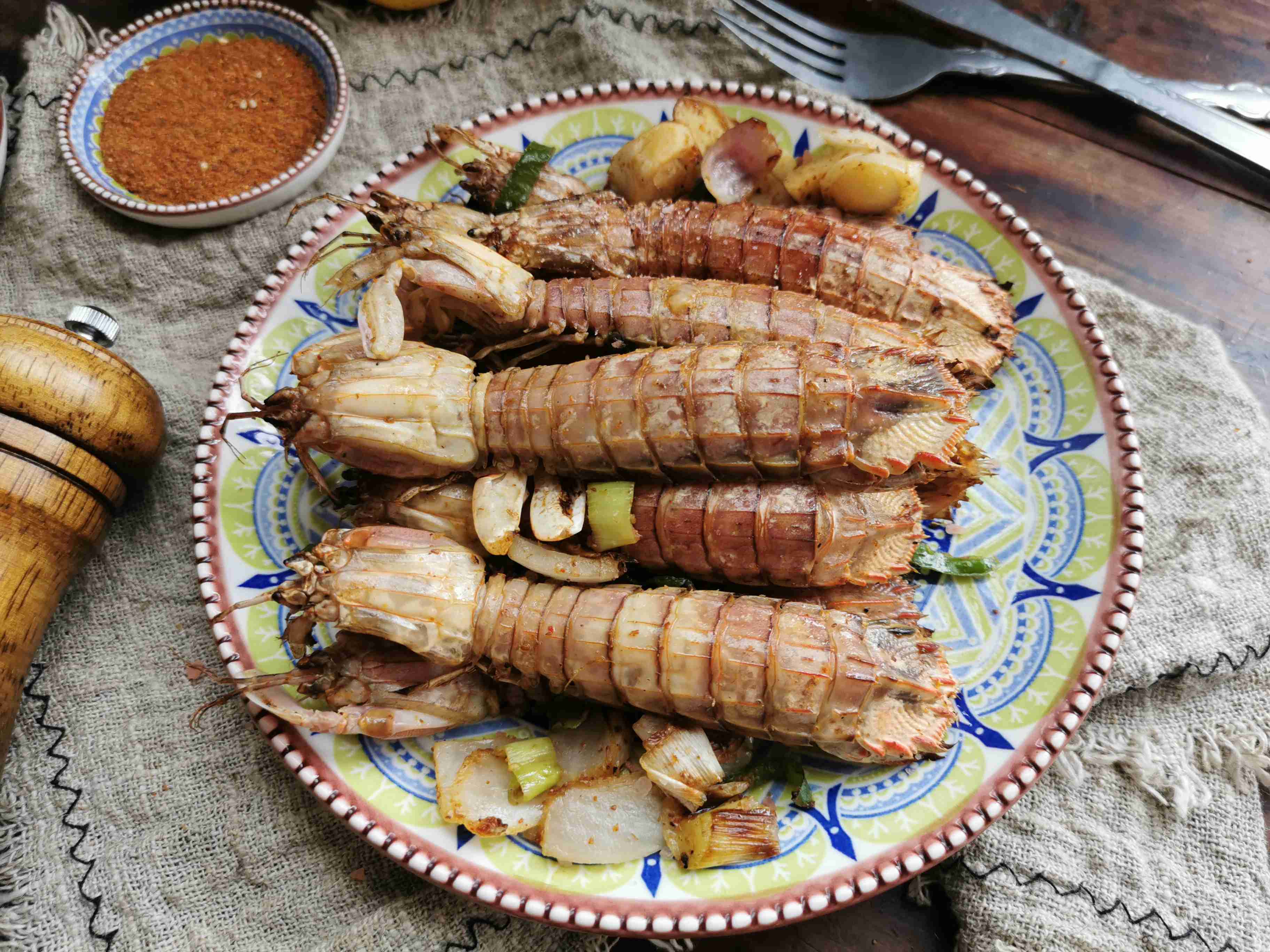 椒鹽皮皮蝦的做法-其它口味炸菜譜