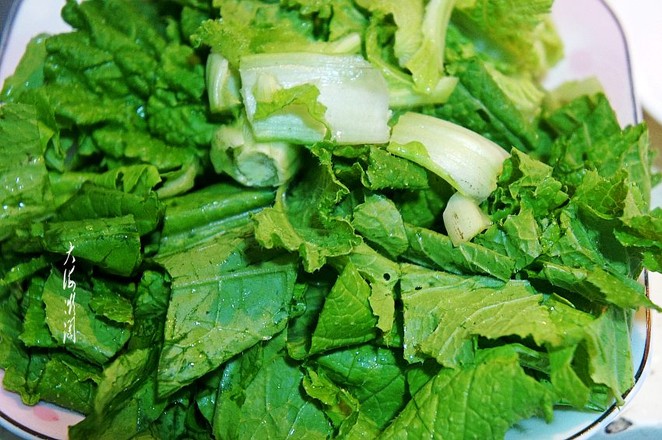 木耳爆炒小白菜的做法-蒜香味炒菜譜