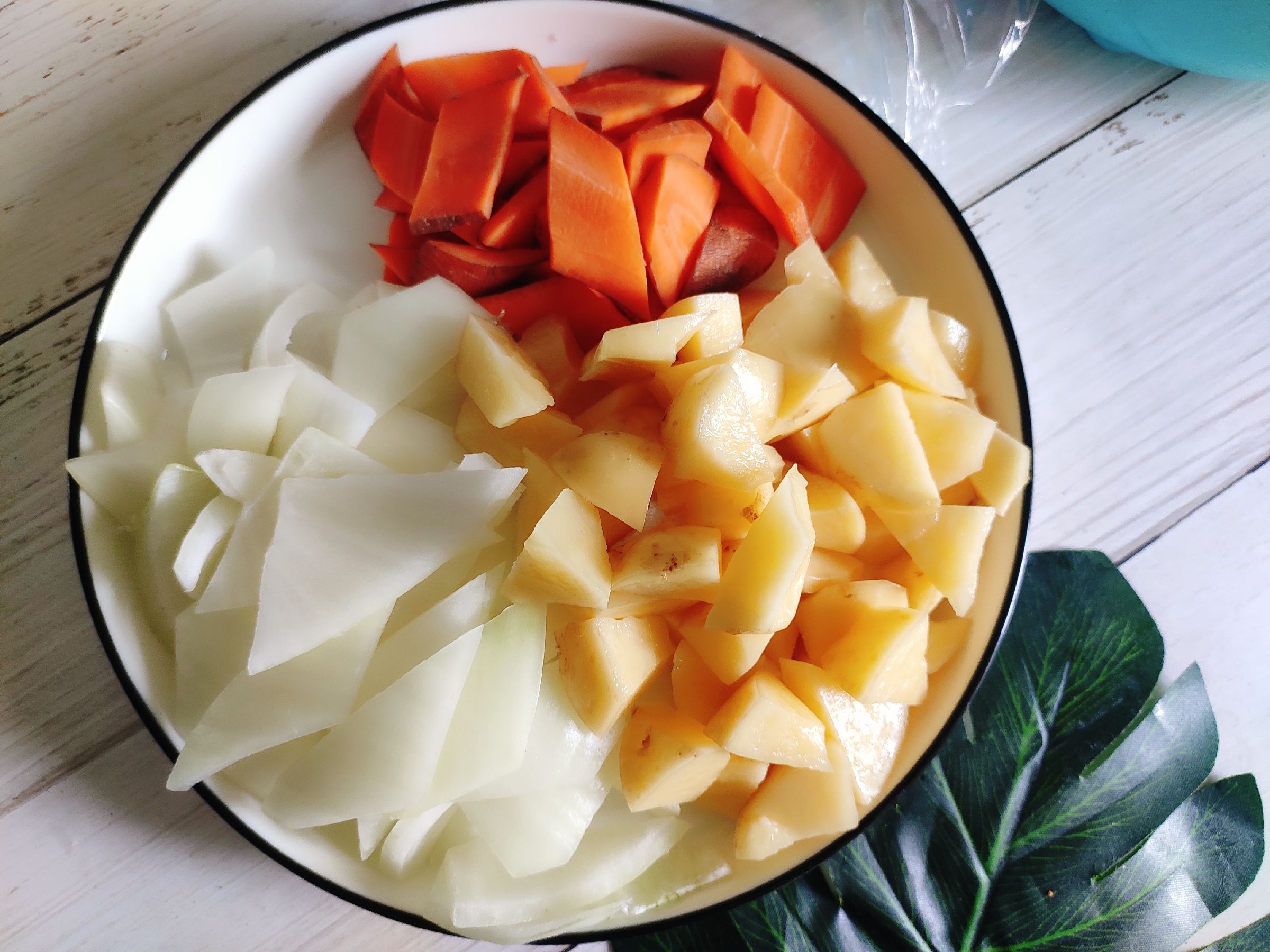 咖喱牛腩的做法-咖喱味燉菜譜