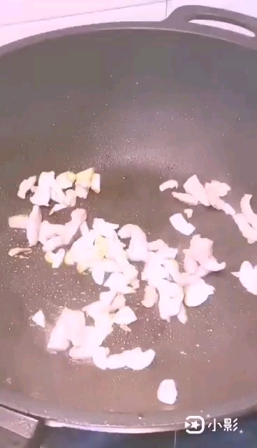 蒜泥海帶絲的做法-家常味炒菜譜