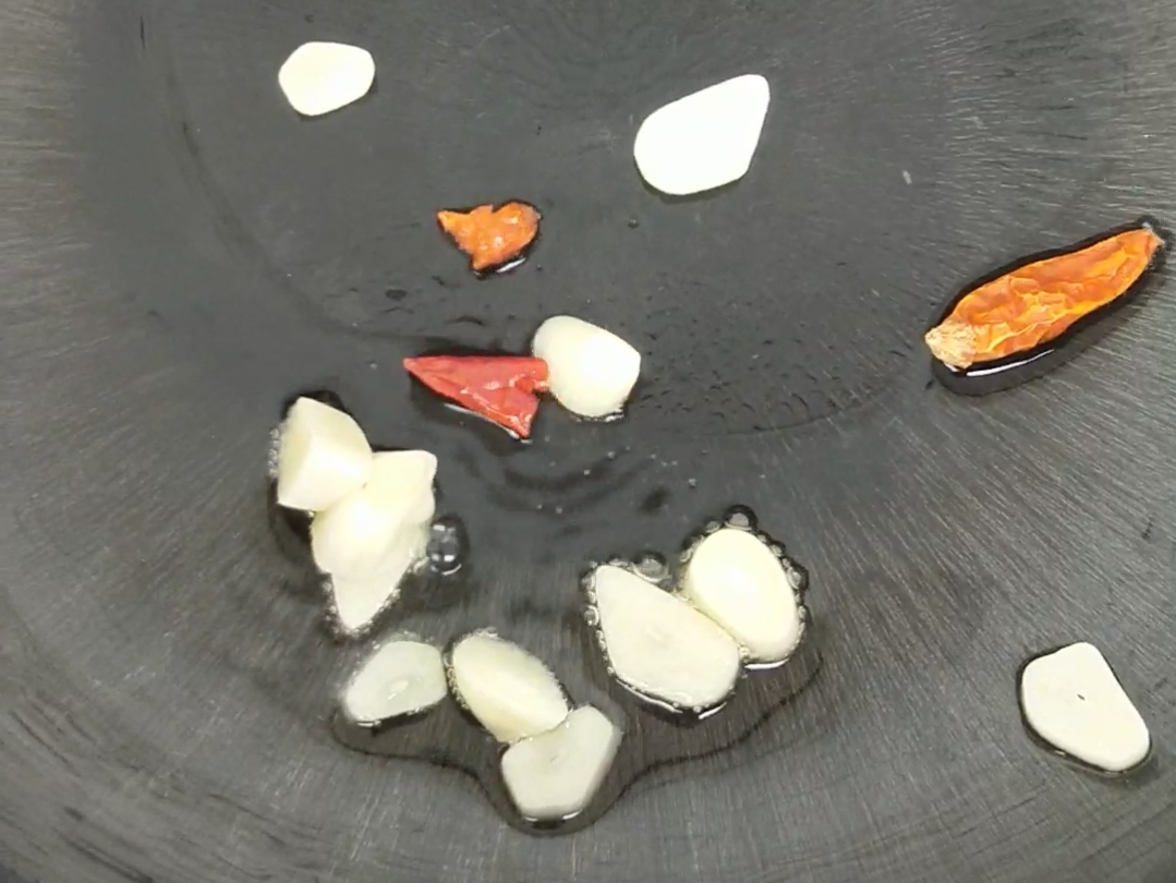 酸辣包菜的做法-酸辣味炒菜譜