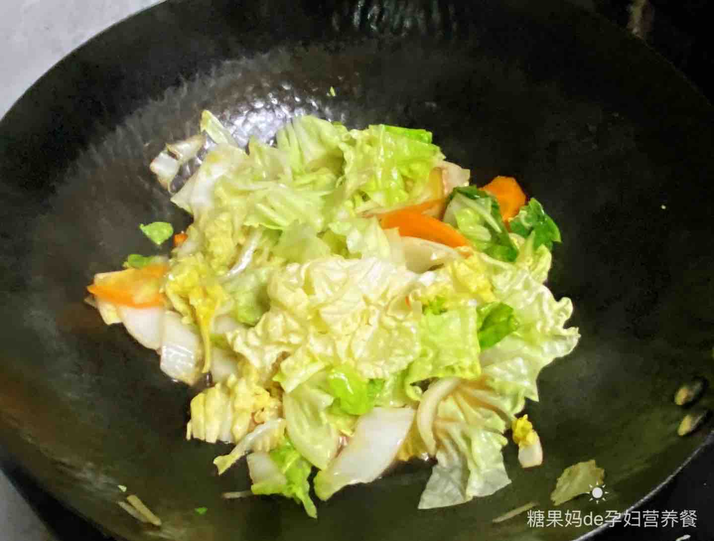 孕婦食譜小白菜炒雞蛋，清新不油膩，營養成分又身心健康～的作法-家常味燒菜譜