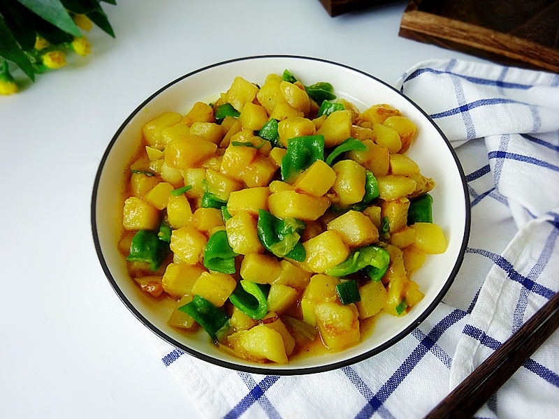 咖喱土豆的做法-咖喱味炒菜譜