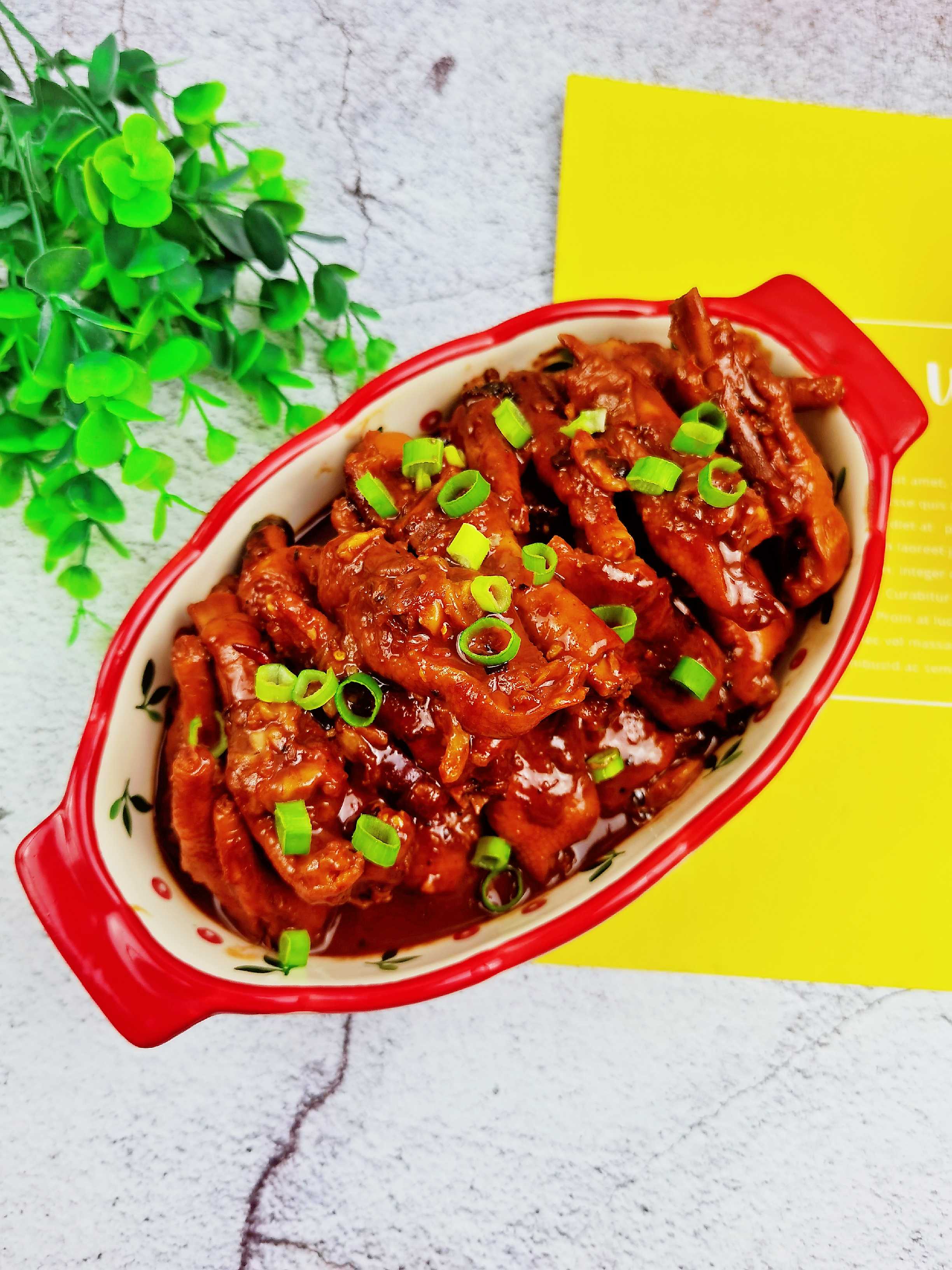 我是半滴雨，#來自內蒙古#，參賽作品為腐乳鳳爪，好吃到吮指的做法-咸鮮味燜菜譜