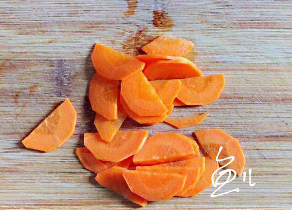 青椒炒豆腐的做法-咸鮮味炒菜譜