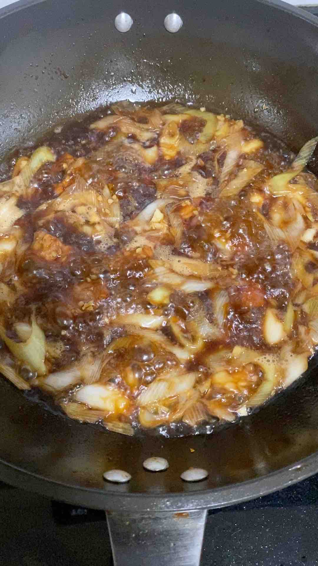 醬燜排骨，貼秋膘的做法-家常味煮菜譜