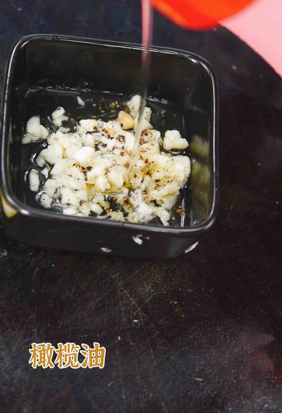 檸檬蒜香肉眼牛排的做法-家常味煎菜譜