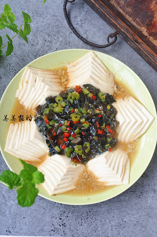 內脂豆腐蒸皮蛋的做法-家常味蒸菜譜