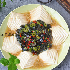 內脂豆腐蒸皮蛋的做法-家常味蒸菜譜