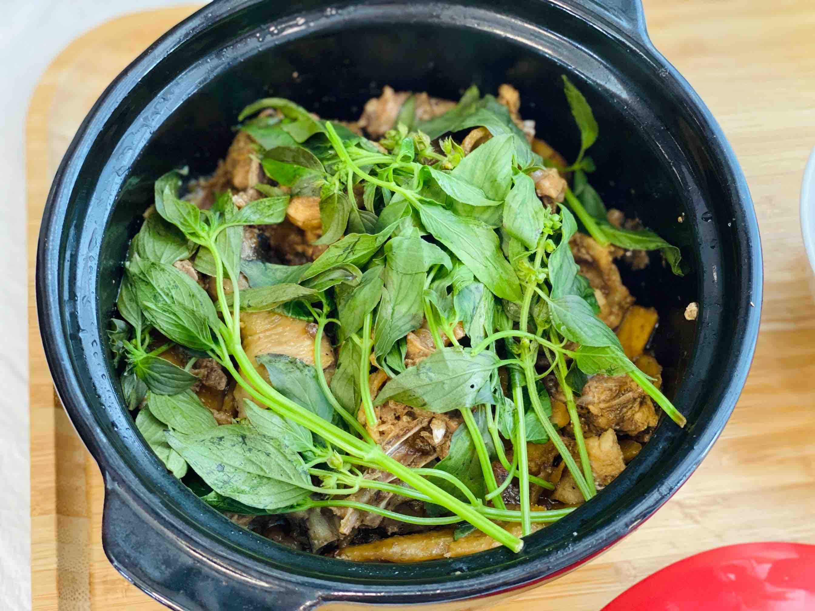 沙姜雞肉煲的做法-醬香味燒菜譜