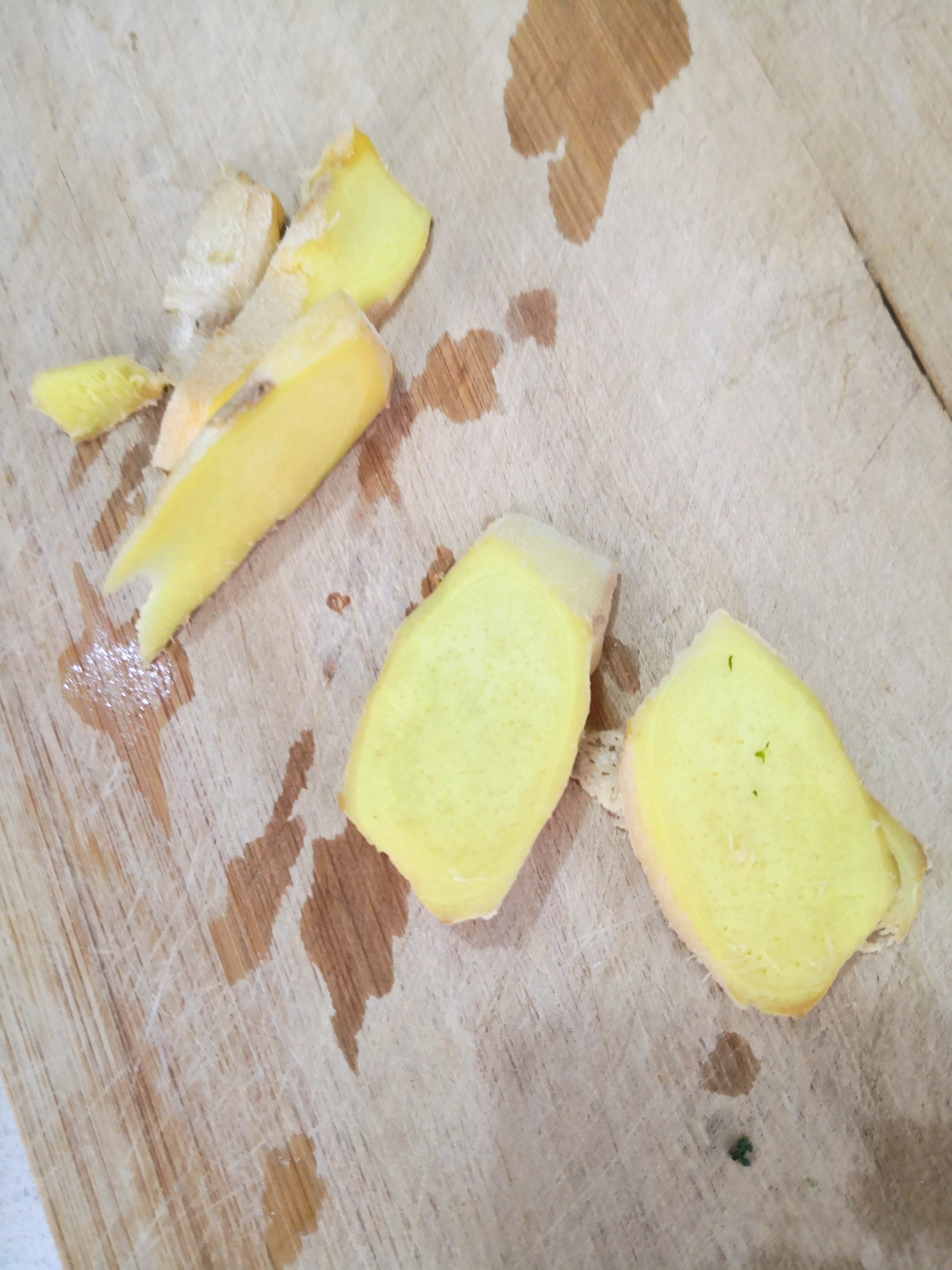 簡單易學蒸黃魚的做法-咸鮮味蒸菜譜