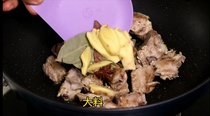 清湯玉米燉排骨的做法-家常味燉菜譜