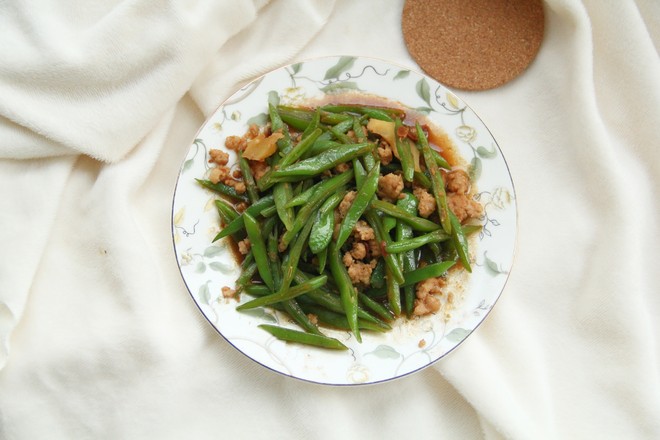 極下飯的肉末炒刀豆，娃也愛吃的做法-咸鮮味炒菜譜