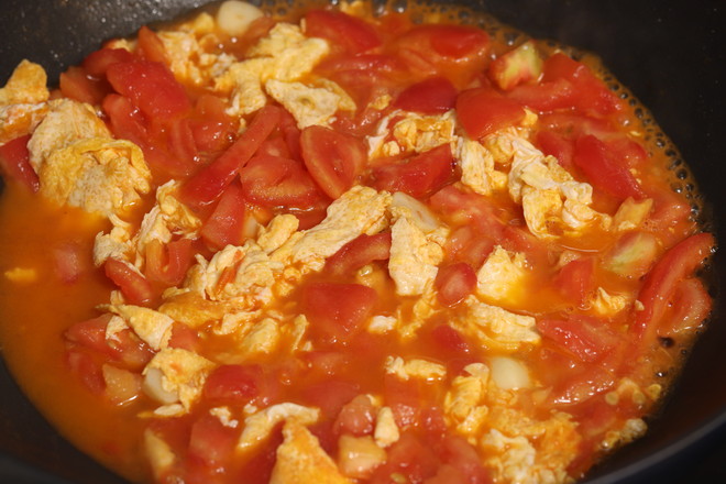 金針菇番茄雞蛋的做法-家常味炒菜譜