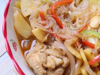 粉絲雞腿煲的作法-家常味燉菜譜