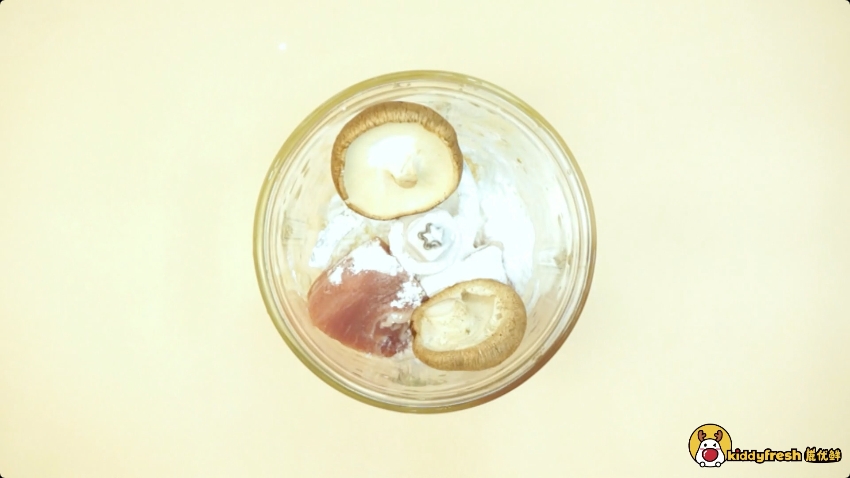 酸甜可口豬肉丸的做法-家常味煮菜譜