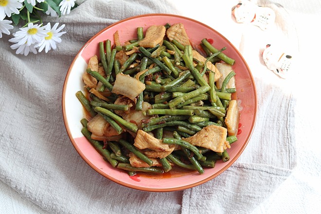 簡單又好吃的家常菜，豇豆炒肉的做法，看一眼就會的做法-家常味炒菜譜