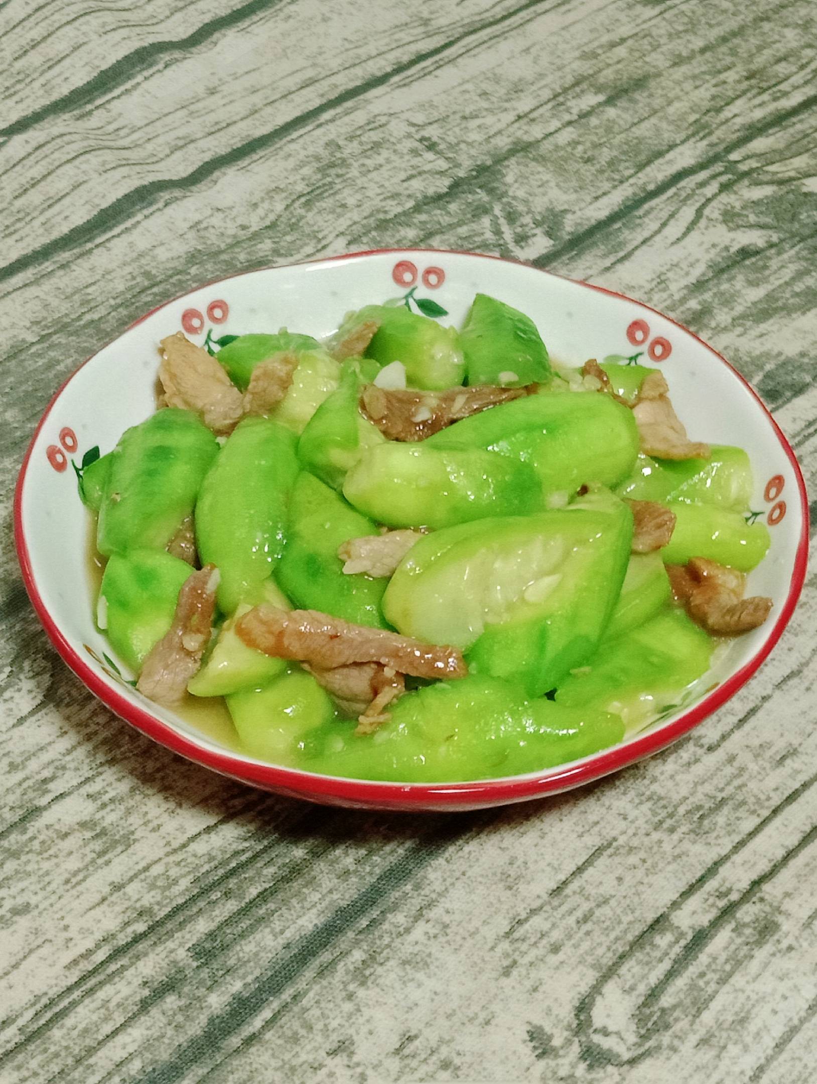 肉片炒絲瓜的做法-家常味炒菜譜