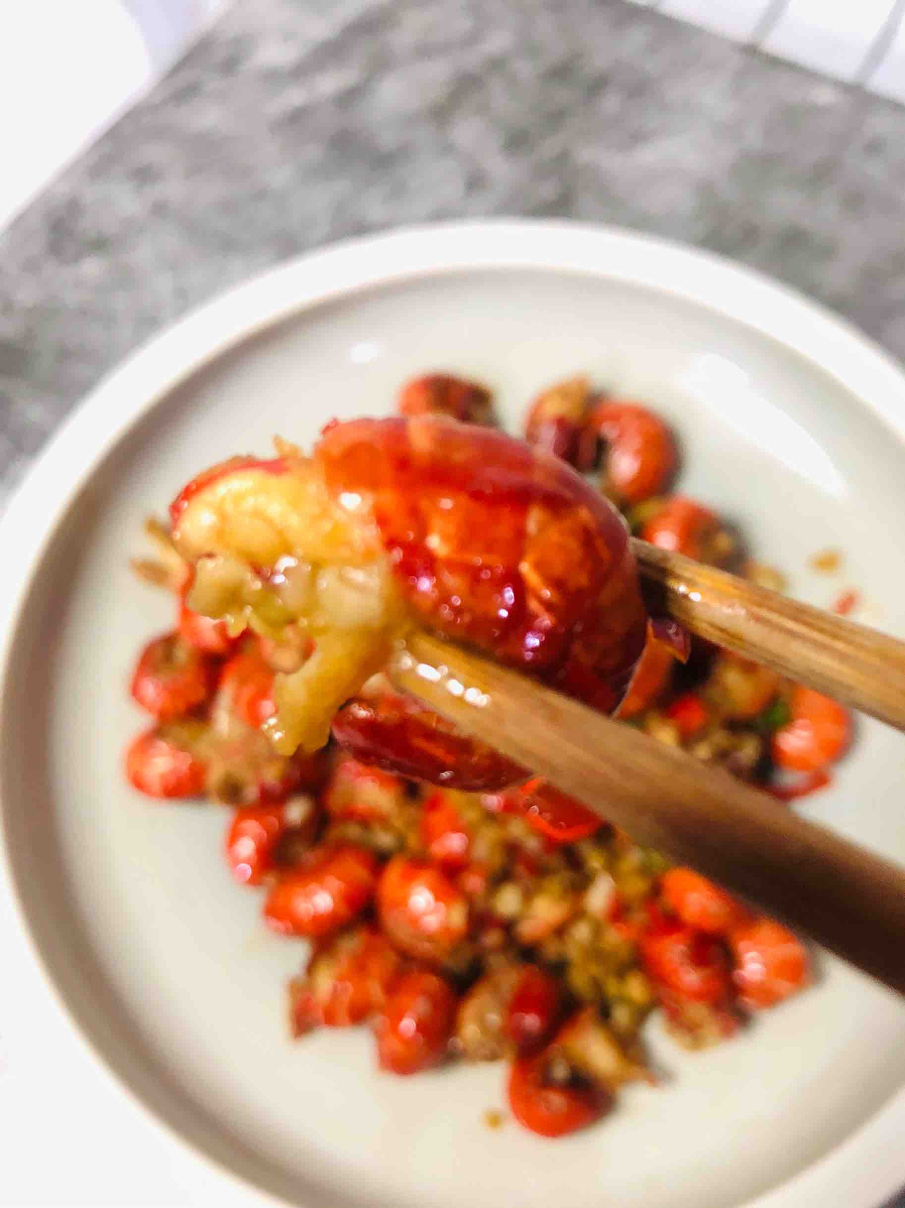 蒜蓉米椒蝦尾的做法-蒜香味炒菜譜