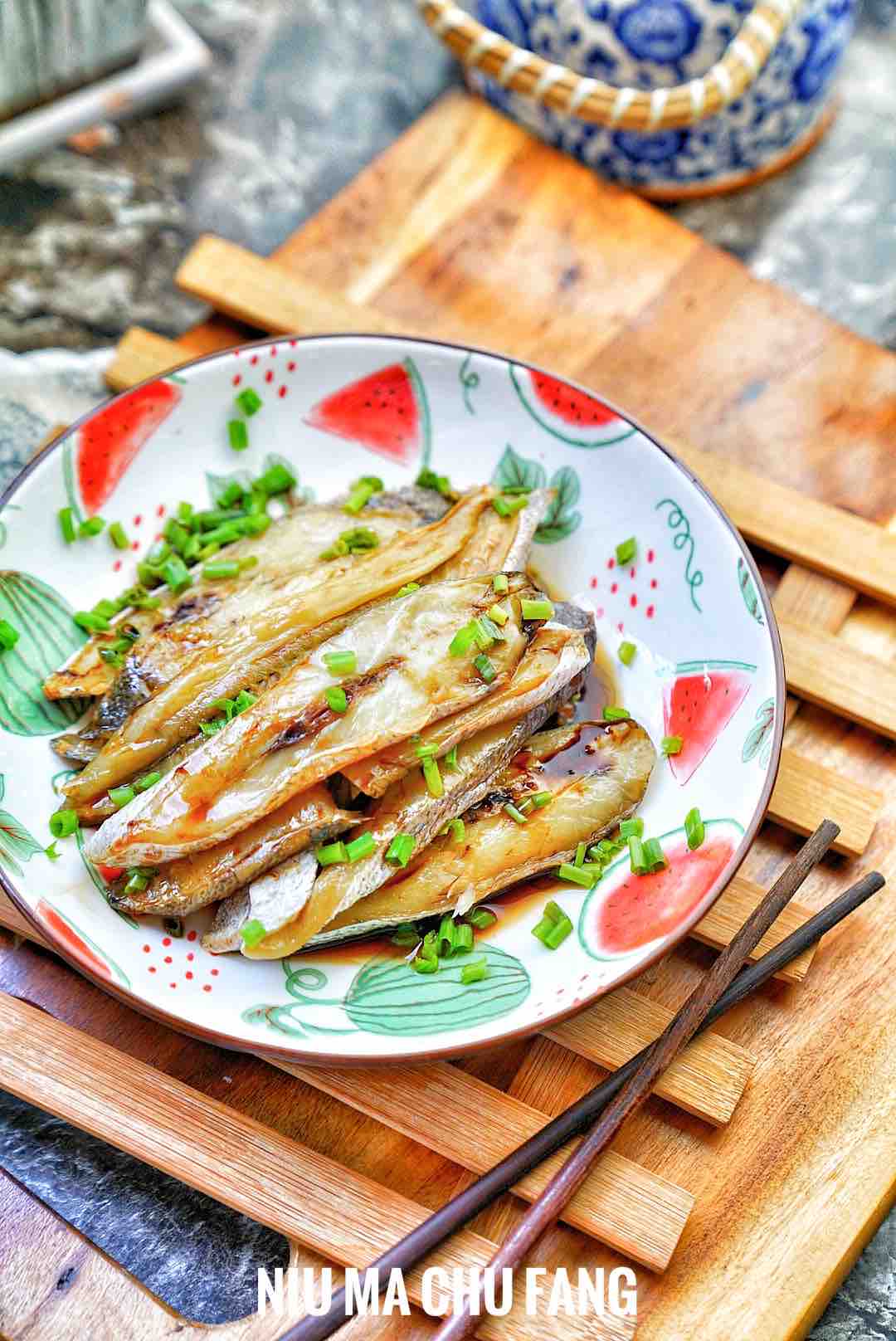 蔥姜蒸鮸魚片。的做法-咸鮮味蒸菜譜