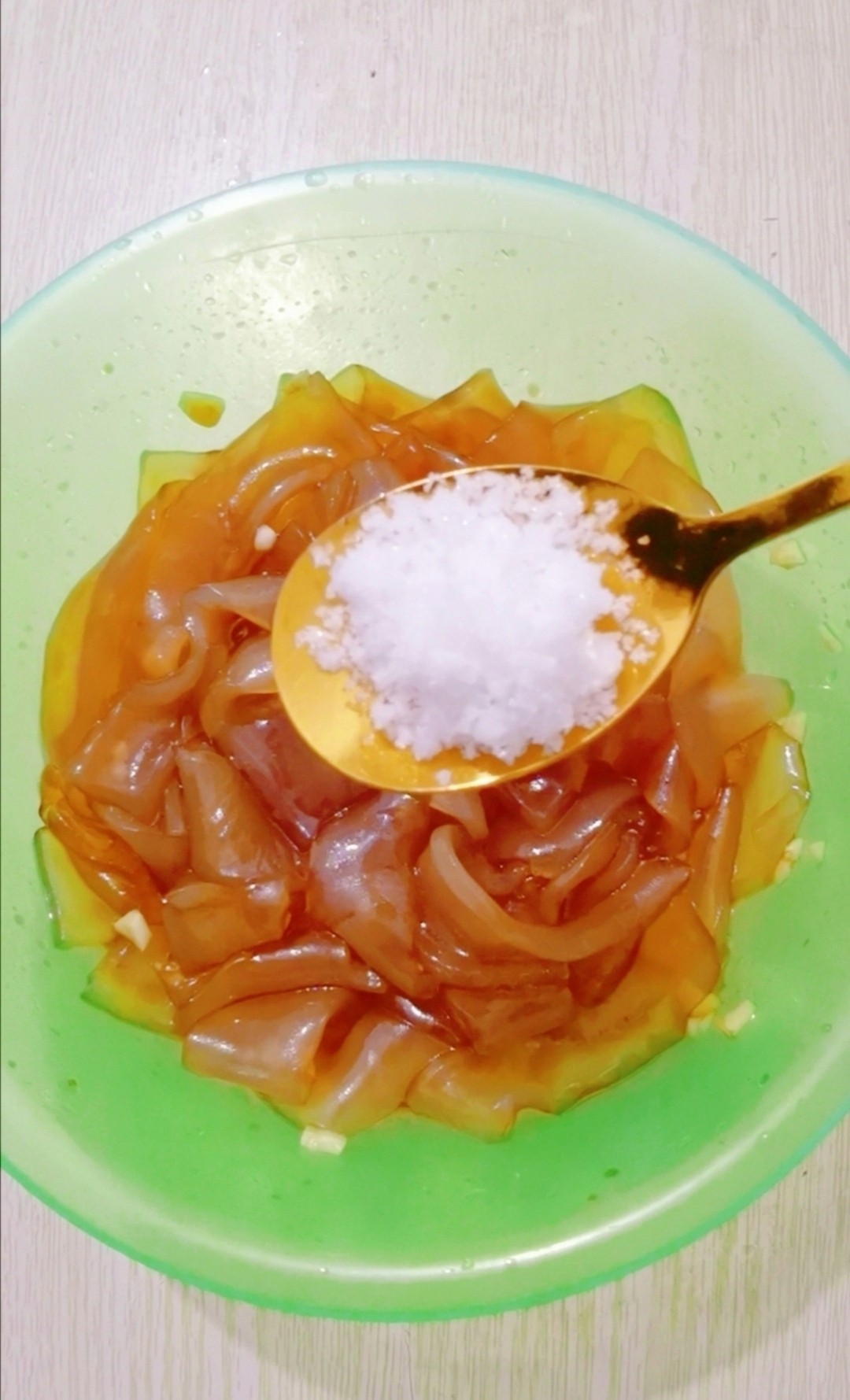 黃瓜絲拌拉皮的做法-酸甜味拌菜譜