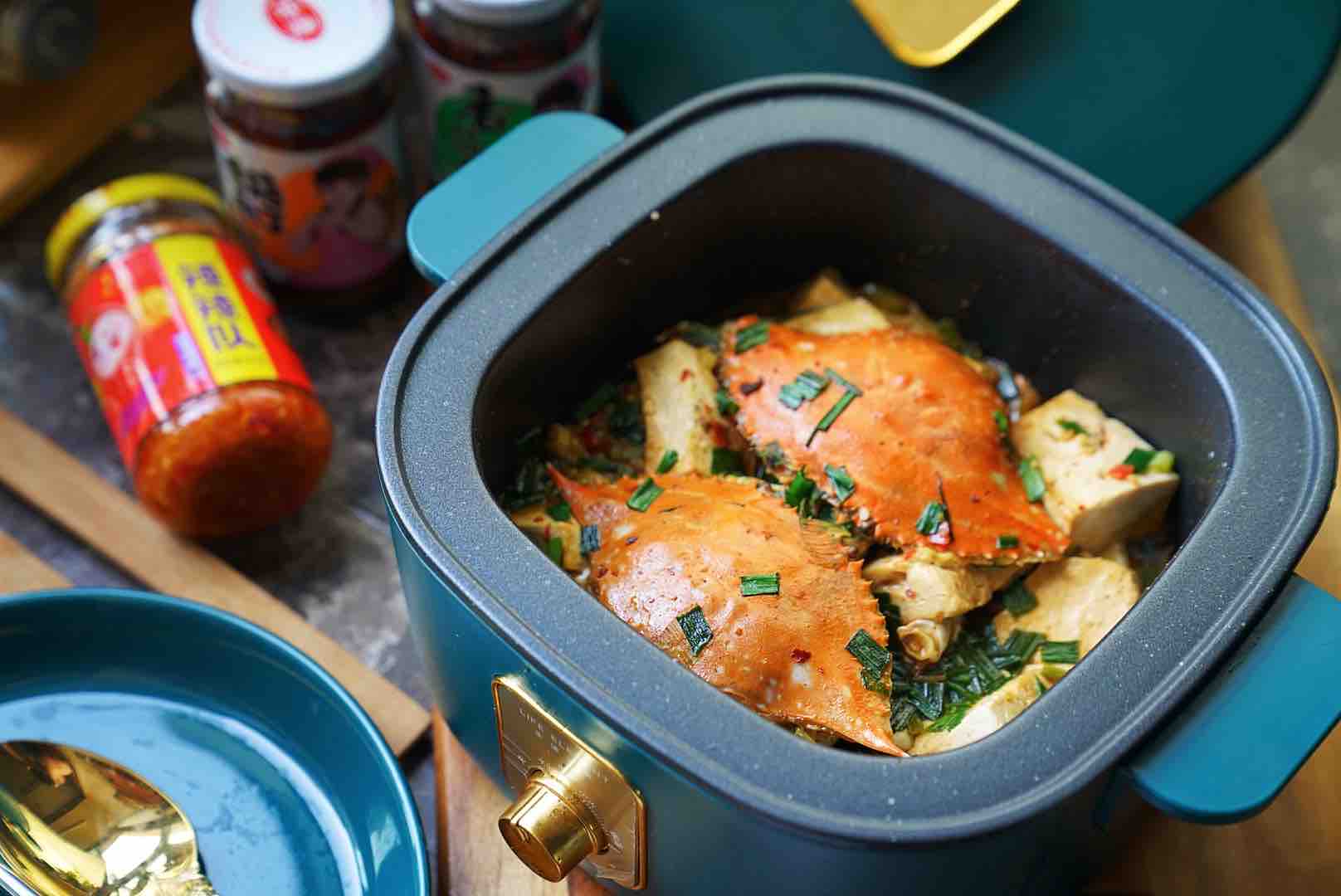 蟹燜豆腐的做法-咸鮮味燜菜譜