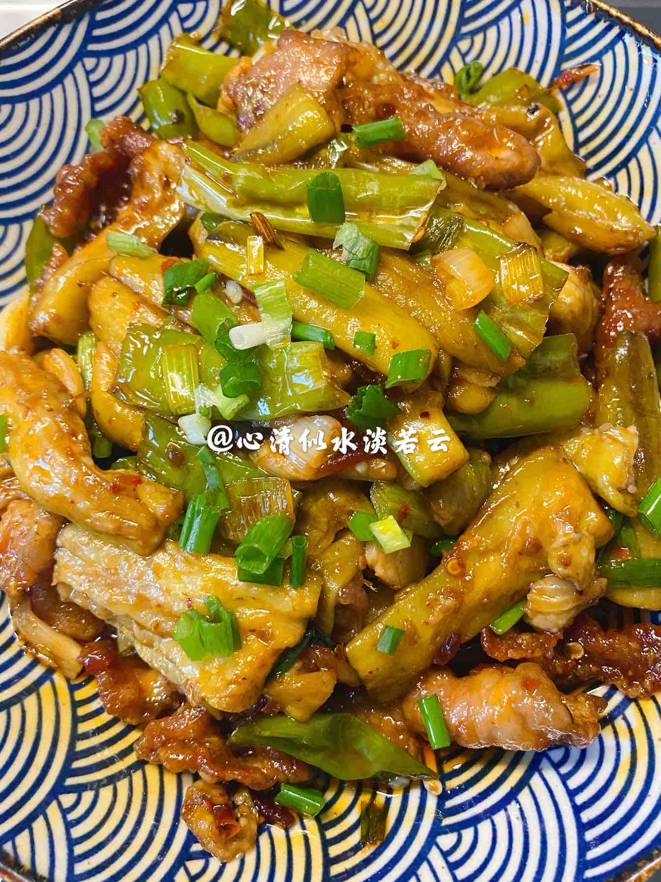 魚香茄子的做法-酸辣味炒菜譜