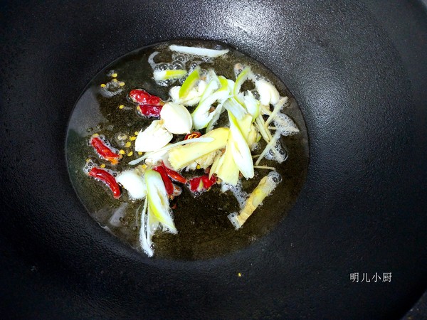 家常炒茄子的做法-家常味炒菜譜