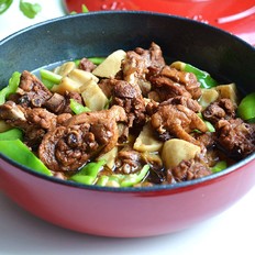 啤酒鴨燉鮮藕的做法-咸鮮味燉菜譜